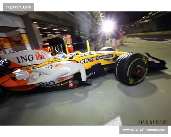 新加坡站队友冲突回眸，迈凯轮车队指令争议再起